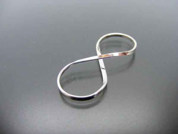 Anhänger "Infinity" (10 x 22 mm)