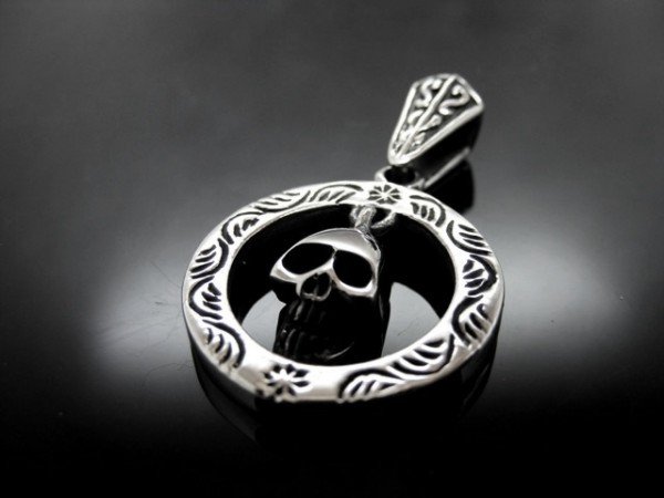 Anhänger "Totenkopf"