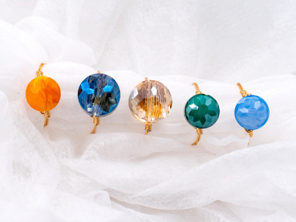 Ringe mit Echsteinen und Glassteinen (5er Pack)