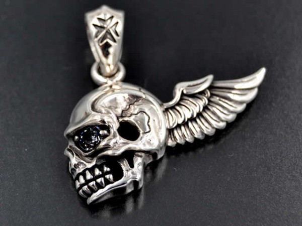 Anhänger "Totenkopf mit Stein" ,Onyx