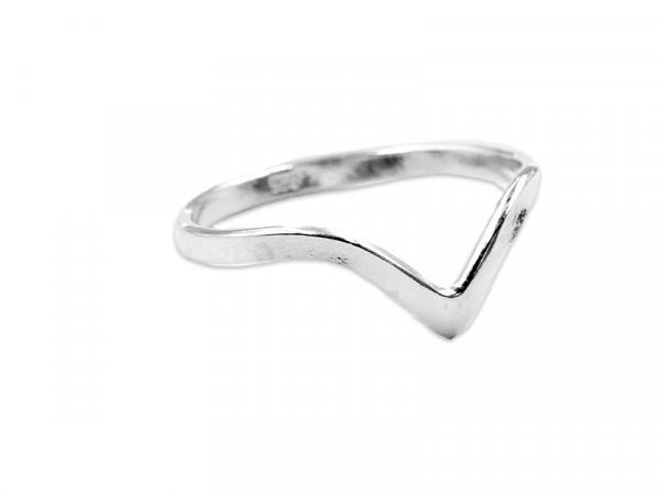 Ring mit Spitze
