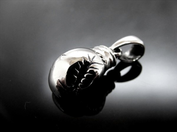 Anhänger "Boxhandschuh"