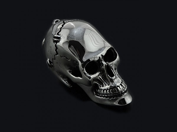 Anhänger "Totenkopf"