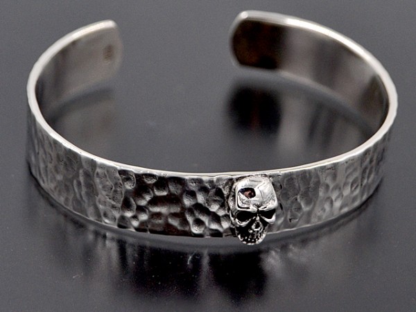 Armreif "Totenkopf"